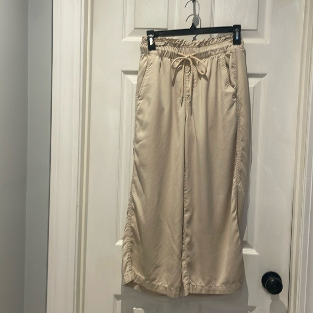 LOFT lyocell wide leg capris SZ XSP